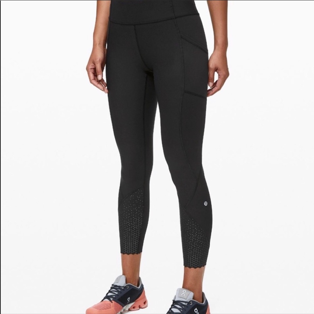 NWT NEVER WORN Lululemon Tight Stuff Tight II